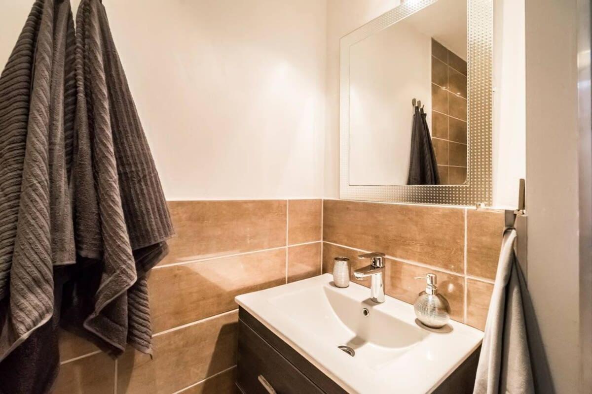 Perfectly Located, Renewed And Cozy Apartment ブダペスト エクステリア 写真